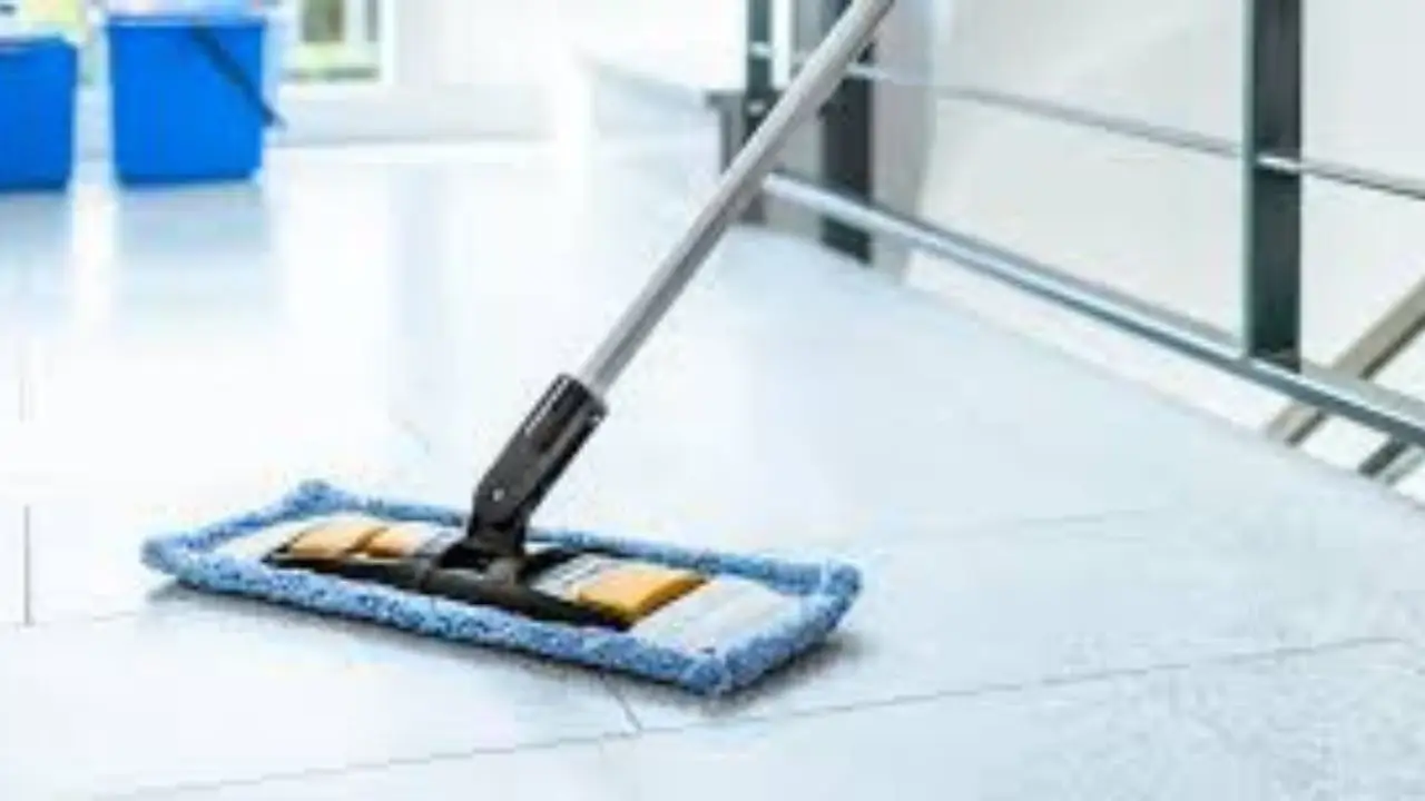 Pulizia professionale della casa: quanto costa igienizzare un appartamento di 100 mq e perché scegliere un servizio specializzato