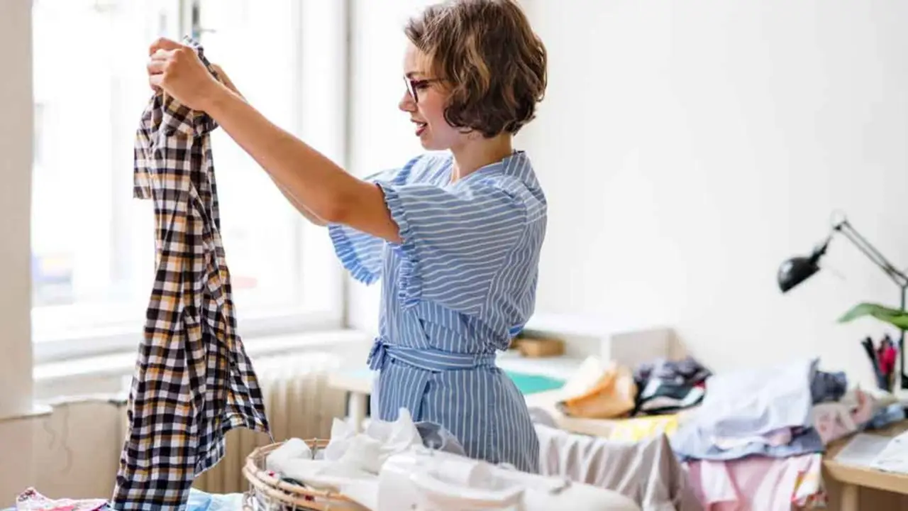 Quando conviene assumere una collaboratrice domestica: consigli utili per le famiglie e curiosità sul lavoro domestico